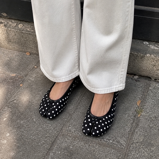 The Camille Polka Flat - Flat Theory