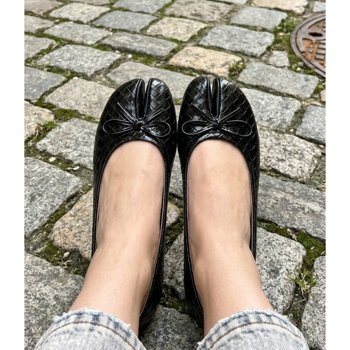 The Camille Woven Flat - Flat Theory